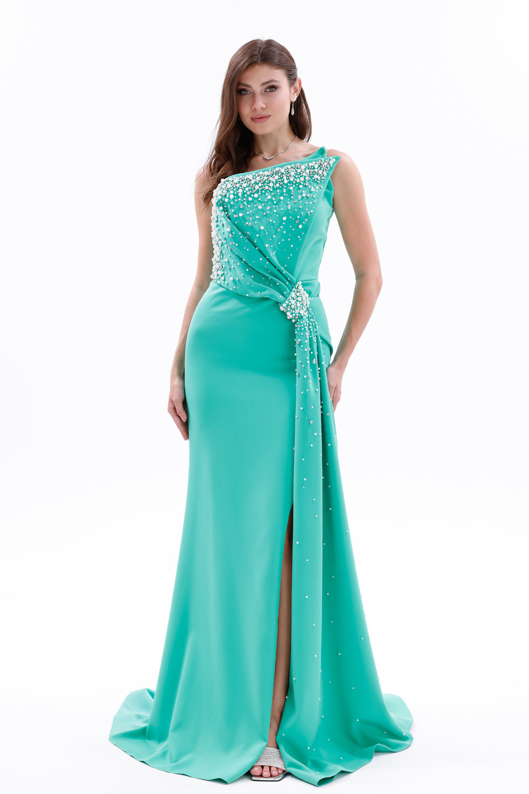 BDM Exclusive Asimetrik Drape İnci Taş Aplikeli Yırtmaçlı Krep Abiye Elbise BDM Exclusive Asimetrik Drape İnci Taş Aplikeli Yırtmaçlı Krep Abiye Elbise