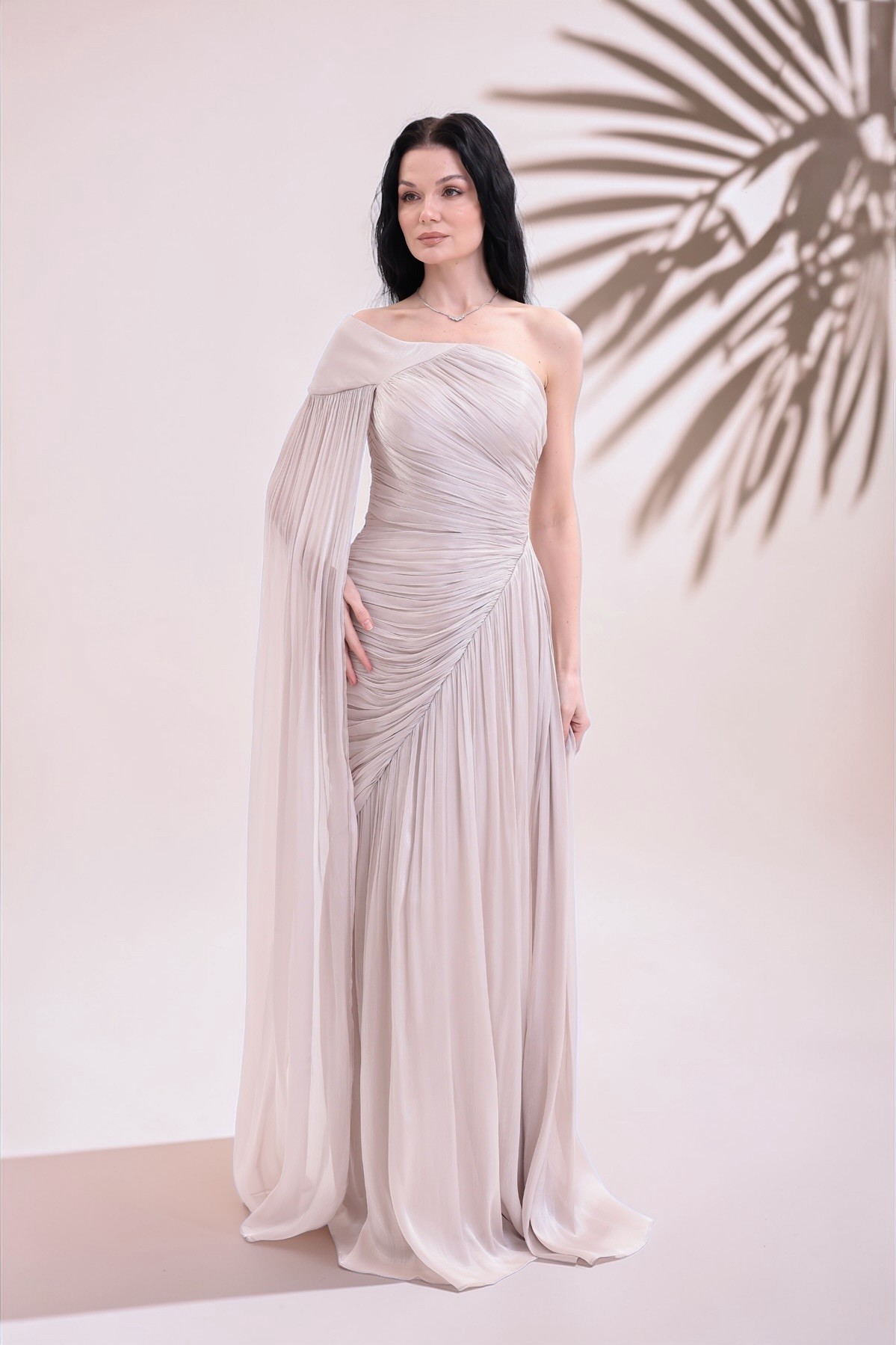 BDM Exclusive Parlak Şifon Drape Kollu Tek Omuz Premium Abiye Elbise