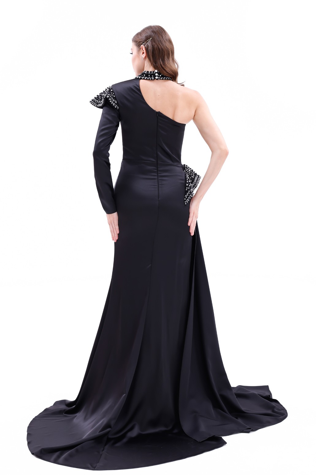 BDM Exclusive Tek Omuz Taş İşlemeli Choker Detaylı Yırtmaçlı Uzun Saten Abiye Elbise