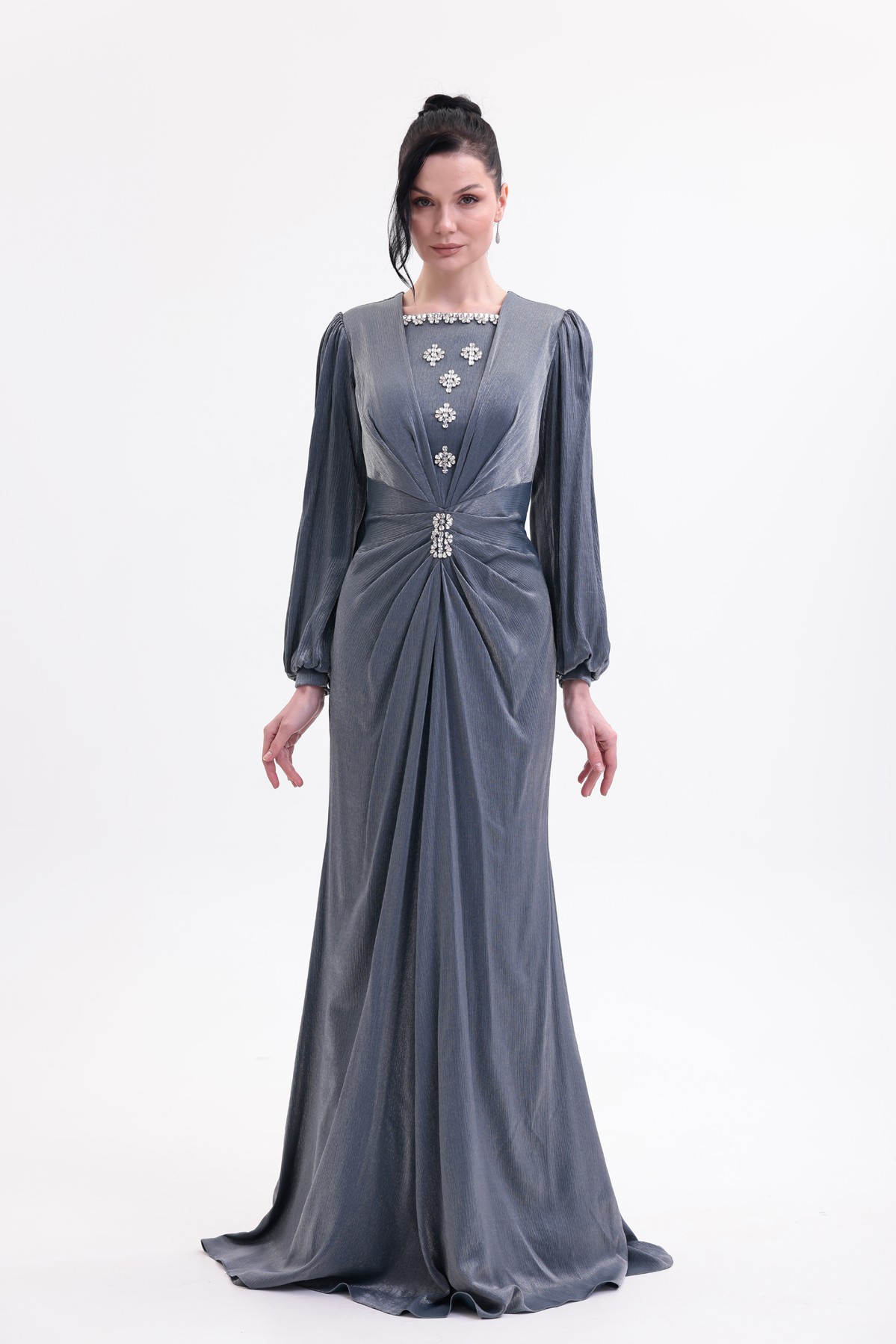 BDM Exclusive Taş Detaylı Drape Gövdeli Uzun Kollu Premium Abiye Elbise