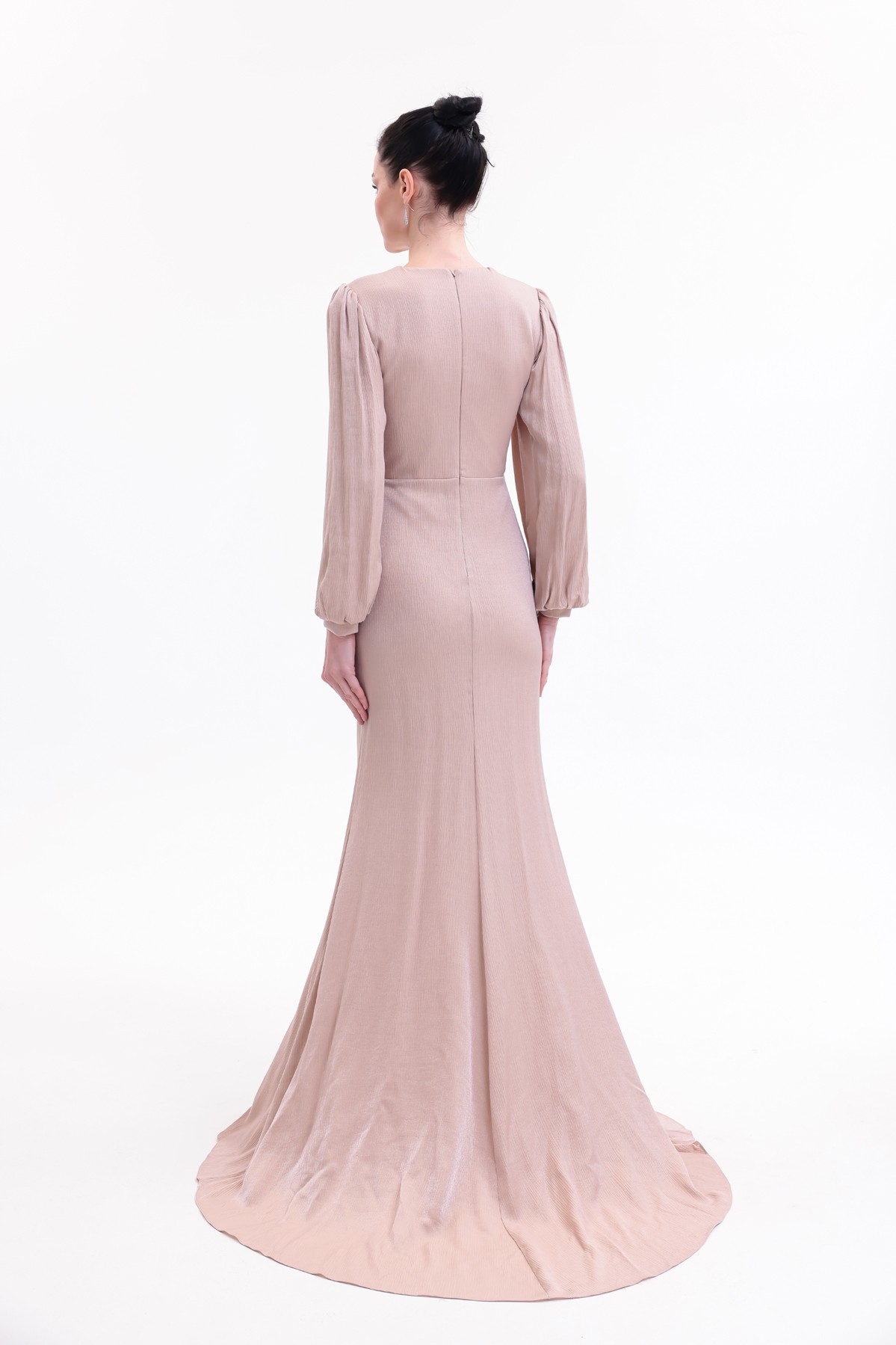 BDM Exclusive Taş Detaylı Drape Gövdeli Uzun Kollu Premium Abiye Elbise