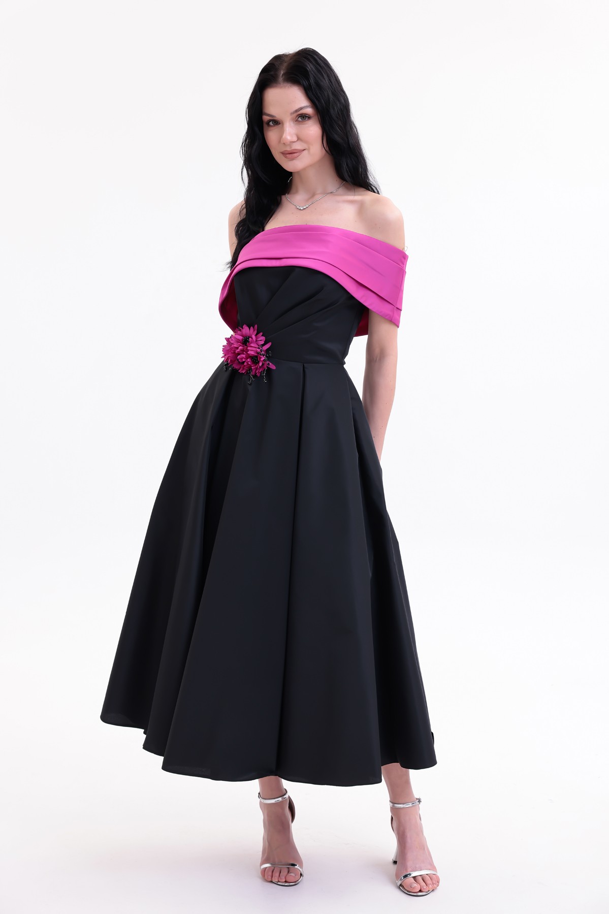 BDM Exclusive Tafta Çiçek Detaylı Off-Shoulder Premium Abiye Elbise