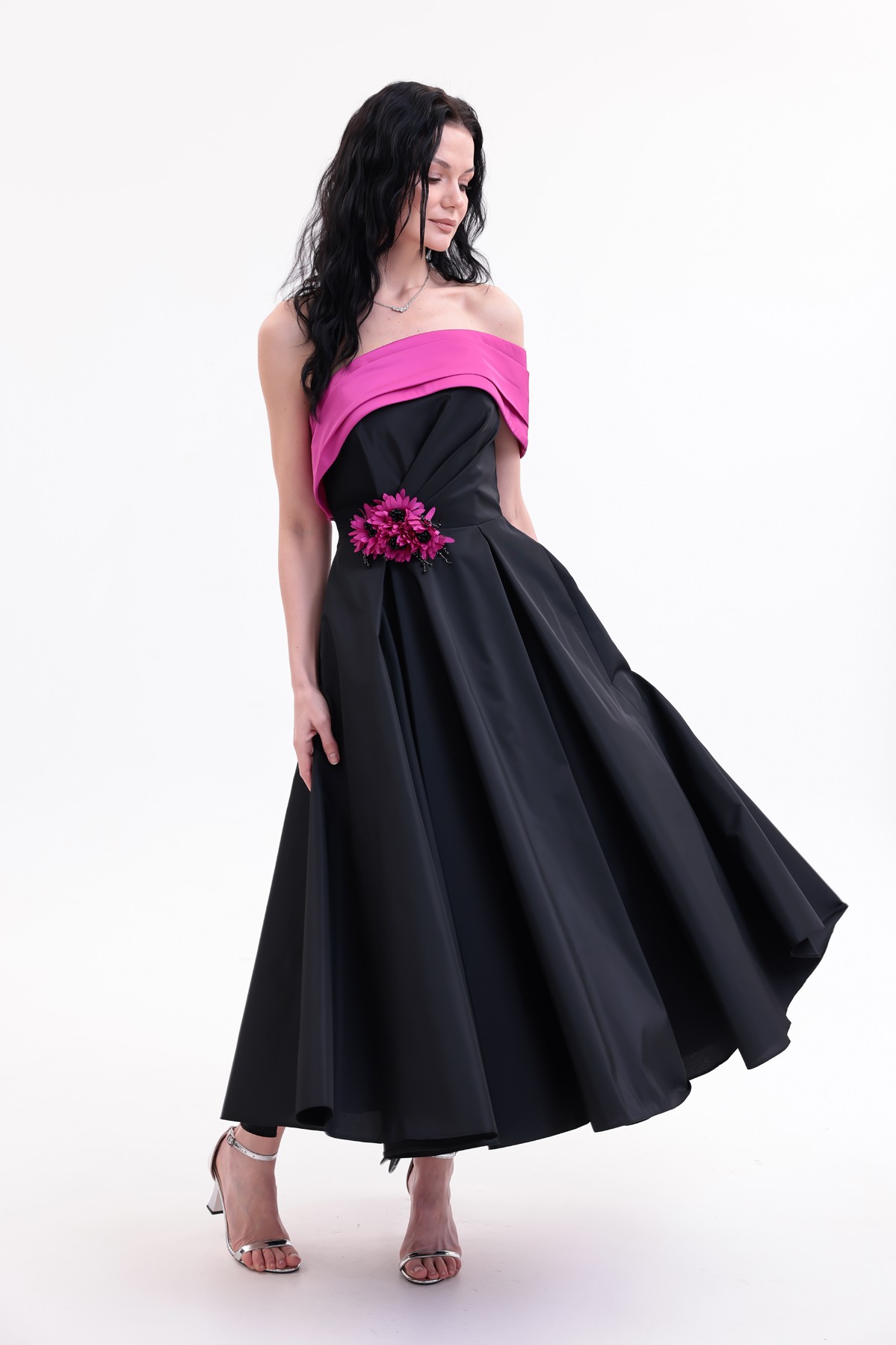 BDM Exclusive Tafta Çiçek Detaylı Off-Shoulder Premium Abiye Elbise