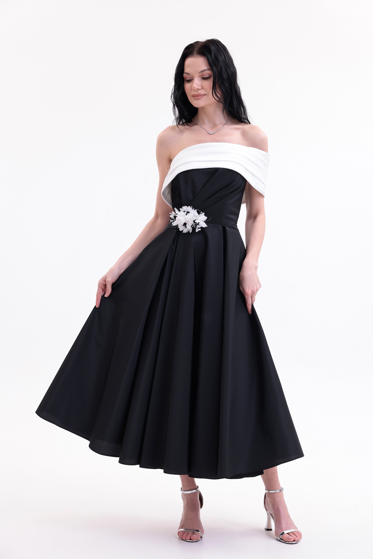 BDM Exclusive Tafta Çiçek Detaylı Off-Shoulder Premium Abiye Elbise