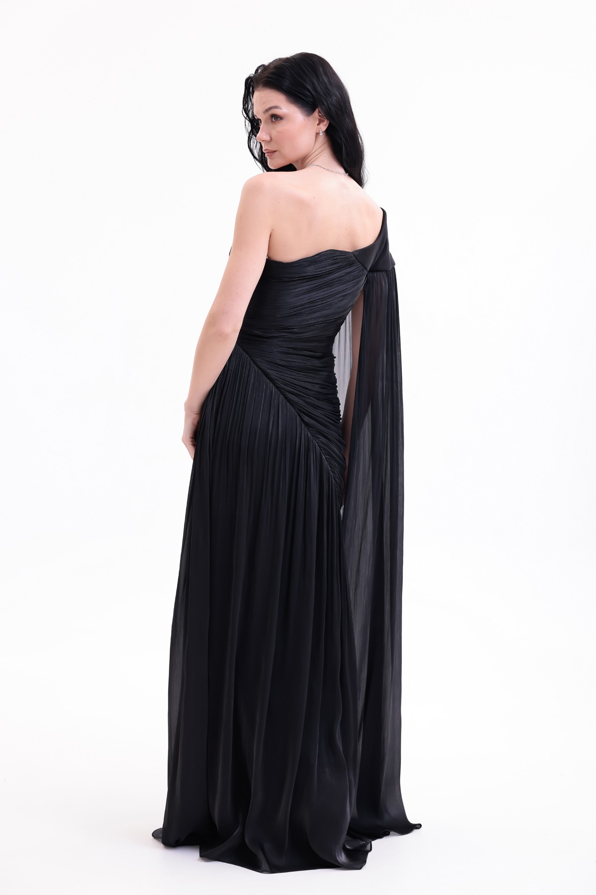 BDM Exclusive Parlak Şifon Drape Kollu Tek Omuz Premium Abiye Elbise