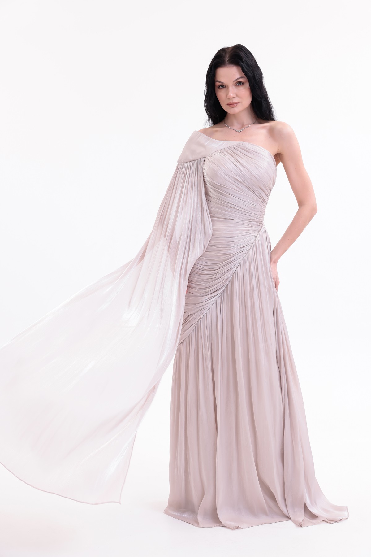 BDM Exclusive Parlak Şifon Drape Kollu Tek Omuz Premium Abiye Elbise