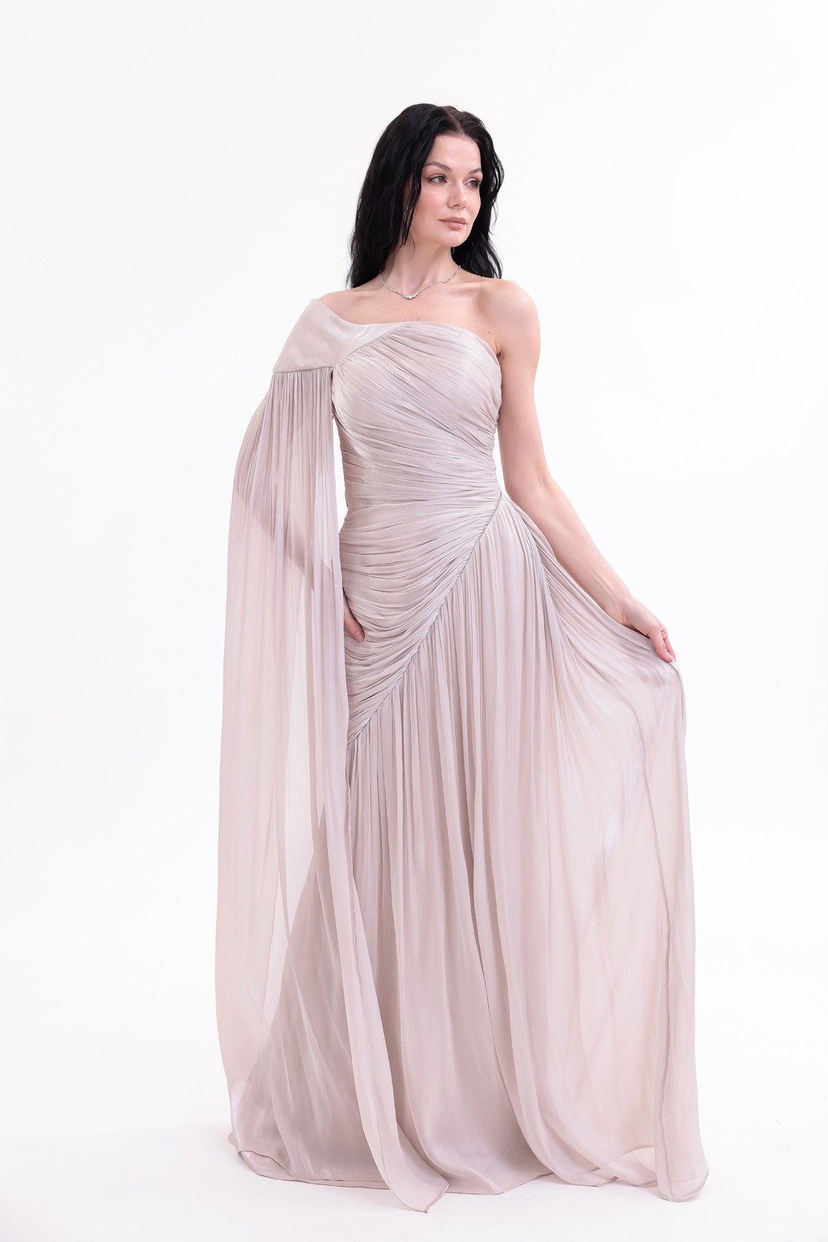 BDM Exclusive Parlak Şifon Drape Kollu Tek Omuz Premium Abiye Elbise