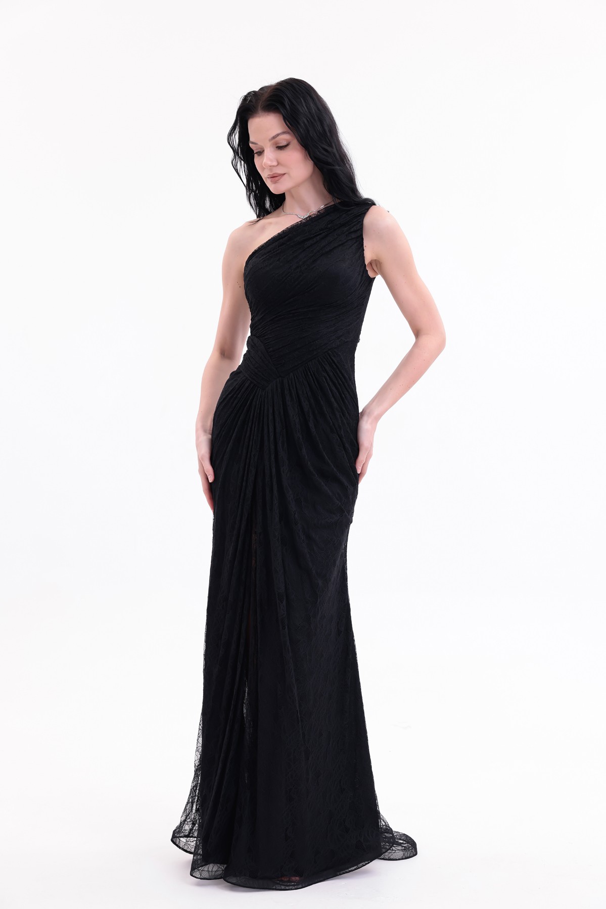 BDM Exclusive Dantel Drape Detaylı Tek Omuz Yırtmaçlı Premium Abiye Elbise