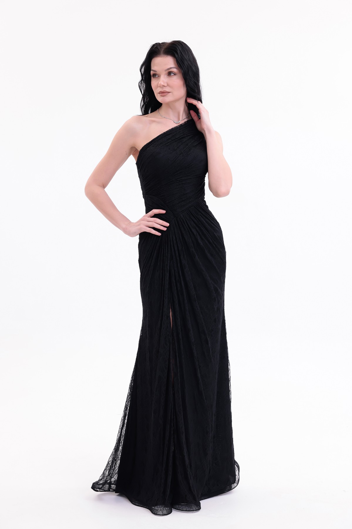 BDM Exclusive Dantel Drape Detaylı Tek Omuz Yırtmaçlı Premium Abiye Elbise