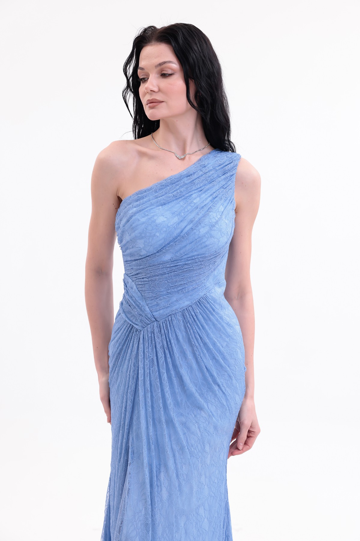 BDM Exclusive Dantel Drape Detaylı Tek Omuz Yırtmaçlı Premium Abiye Elbise